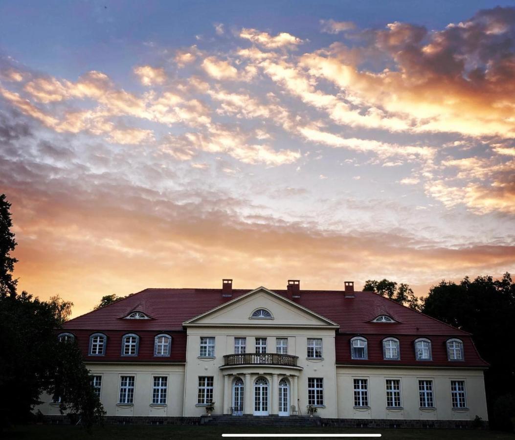 Gutshaus Gevezin Homestay Blankenhof