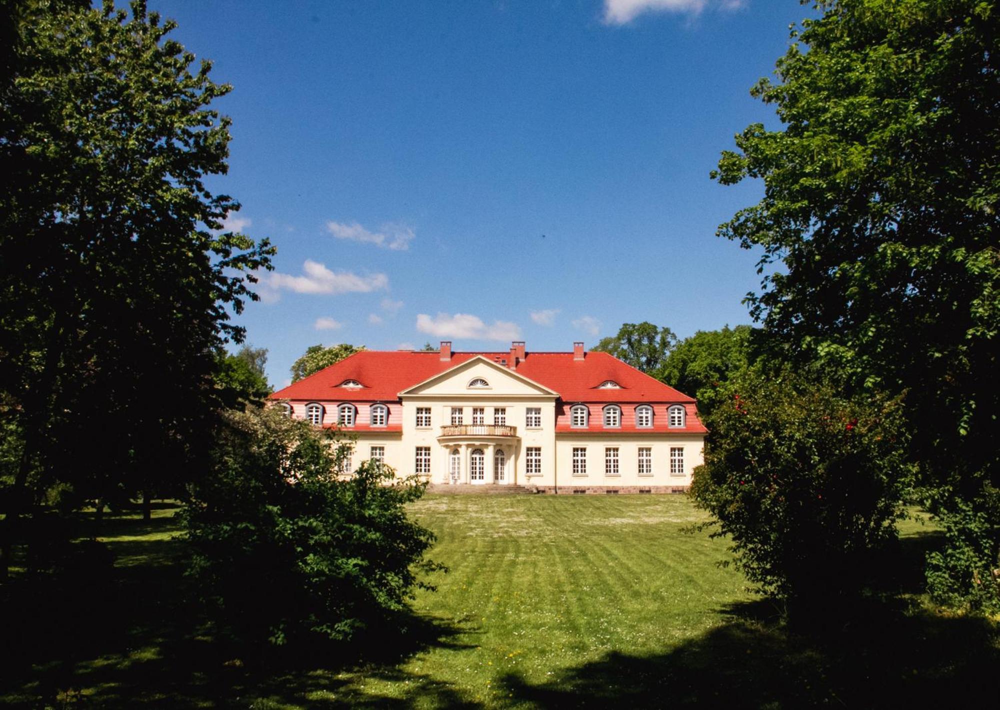 Gutshaus Gevezin Homestay Blankenhof